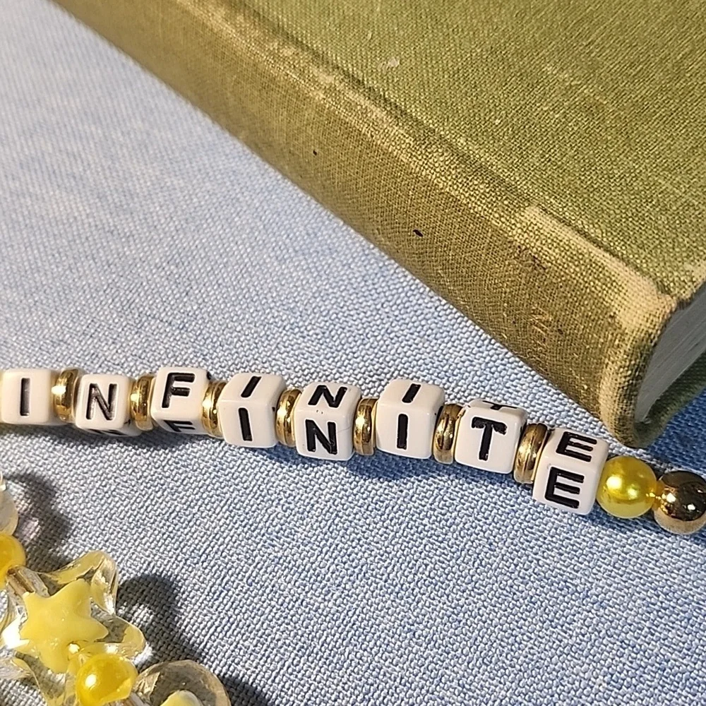 🎤Infinite Inspired Keychain - Picture 3 of 4